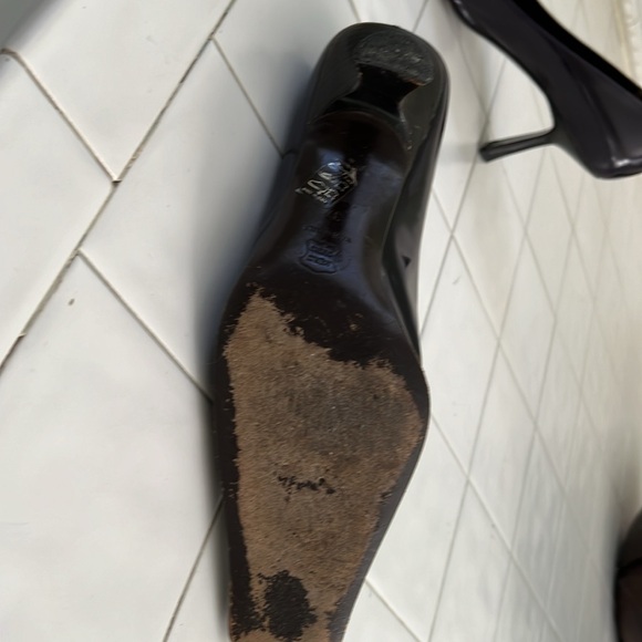 Plum patent Italian Heels - Picture 4 of 5